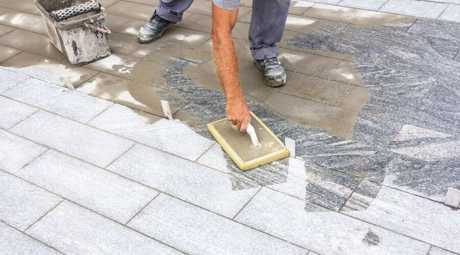 Expert Emergency Roof Repairs services in Cornell, IL